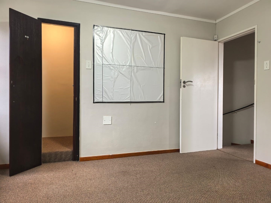 2 Bedroom Property for Sale in Tamboerskloof Western Cape